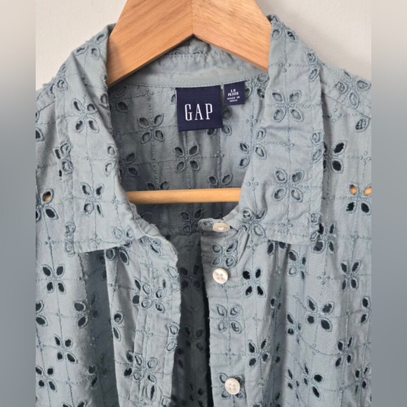 GAP Women's Blue Short Sleeve Cotton Eyelet Shirt Dress - Picture 3 of 7